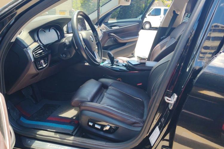 Used BMW 5 Series 2018 540Li Executive Edition Left Front Seat