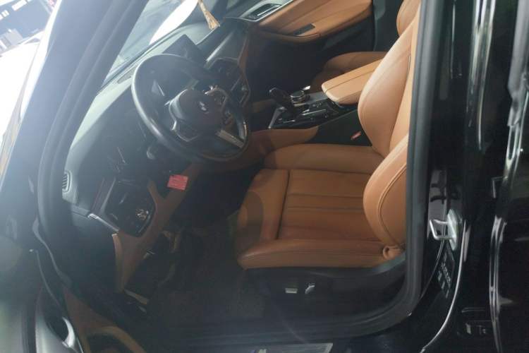 Used BMW 5 Series 2018 525i M Sport Package Left Front Seat