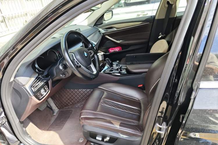 Used BMW 5 Series 2018 Revised Version 530Li Leading Edition Luxury Package Left Front Seat