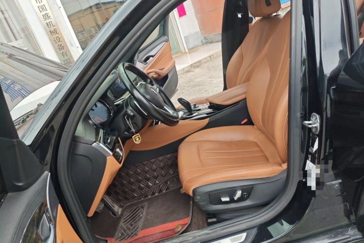 Used BMW 5 Series 2018 Restyled 530Li Leading Edition M Sport Package Left Front Seat