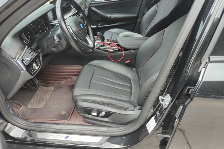 Used BMW 5 Series 2018 525Li M Sport Package Left Front Seat