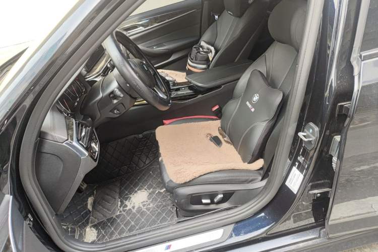 Used BMW 5 Series 2018 525Li M Sport Package Left Front Seat