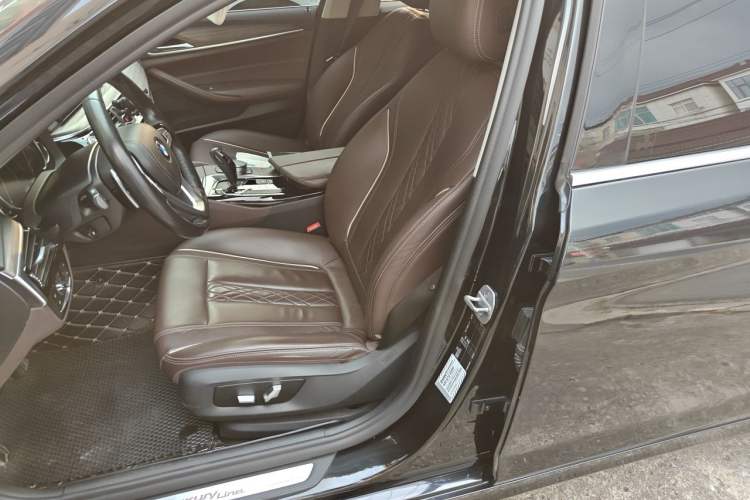 Used BMW 5 Series 2018 Revised Version 530Li Leading Edition Luxury Package Left Front Seat