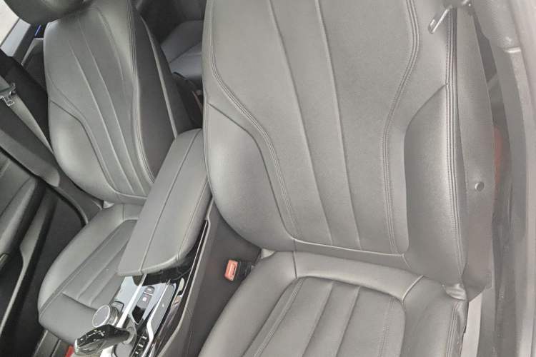 Used BMW 5 Series 2018 525Li M Sport Package Left Front Seat