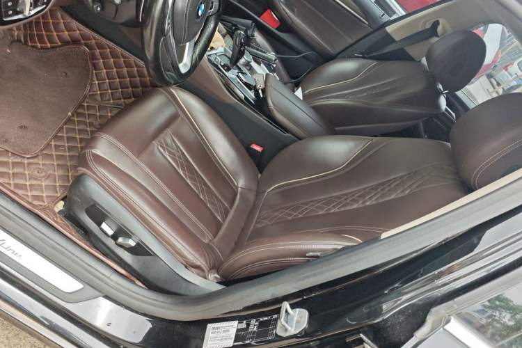 Used BMW 5 Series 2018 Revised Version 530Li Leading Edition Luxury Package Left Front Seat