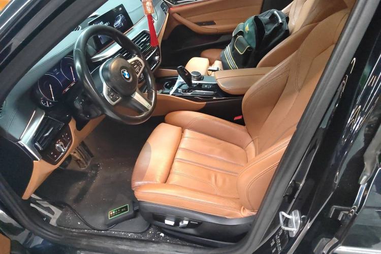 Used BMW 5 Series 2018 525i M Sport Package Left Front Seat