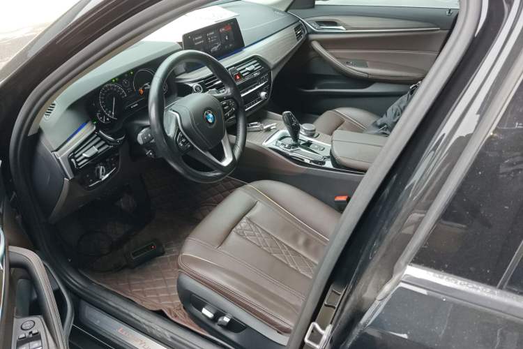 Used BMW 5 Series 2018 530Li xDrive Luxury Package Left Front Seat