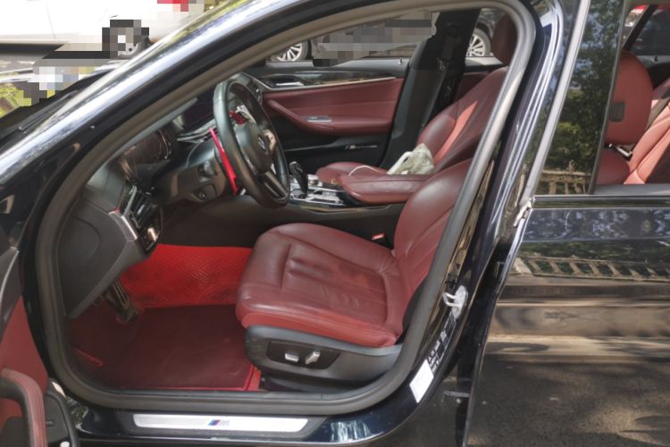 Used BMW 5 Series 2018 Facelifted 530Li xDrive M Sport Package Left Front Seat