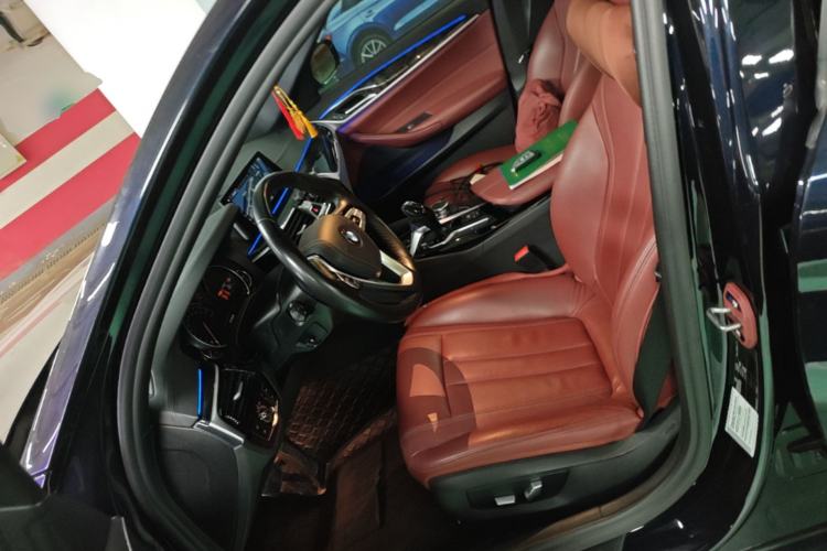 Used BMW 5 Series 2018 Restyled 530Li Leading Edition M Sport Package Left Front Seat