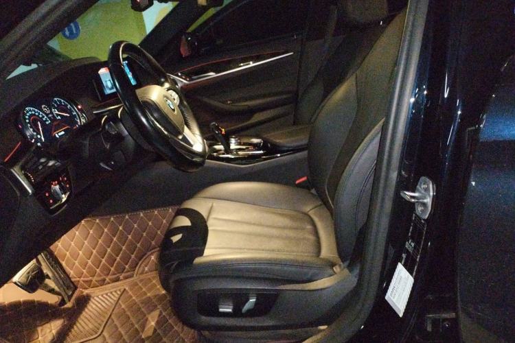 Used BMW 5 Series 2018 525Li M Sport Package Left Front Seat