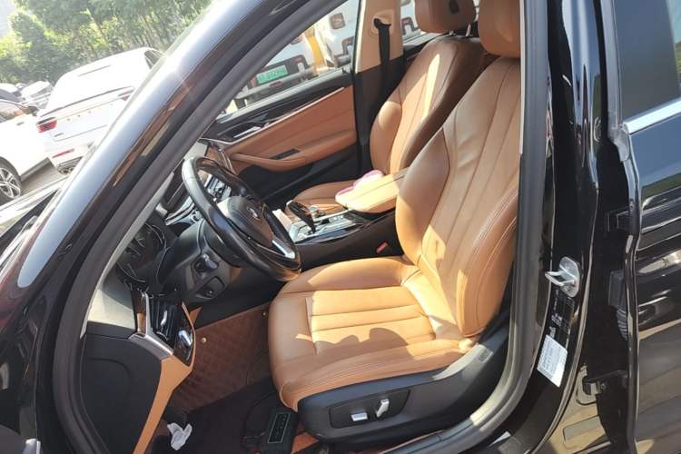 Used BMW 5 Series 2018 528Li Launch Special Edition Left Front Seat