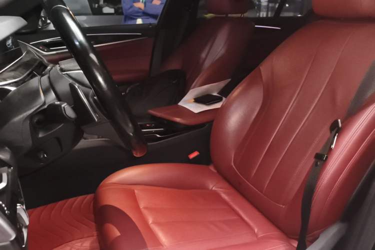 Used BMW 5 Series 2018 530Li Leading Model M Sport Package Left Front Seat