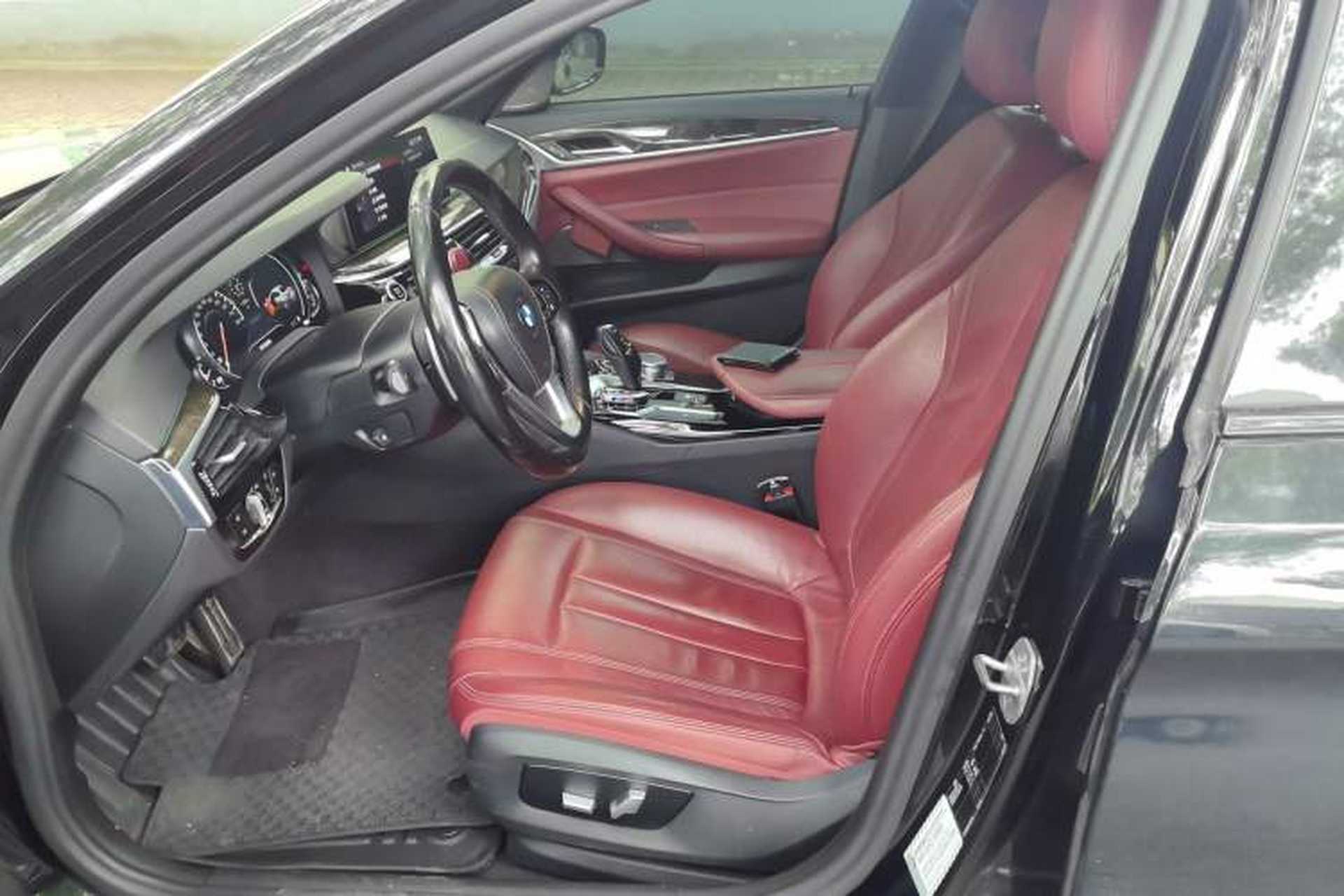 Used BMW 5 Series 2018 530Li Leading Model M Sport Package Left Front Seat
