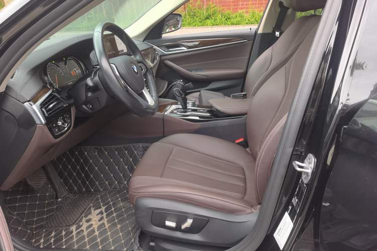 Used BMW 5 Series 2018 525Li Luxury Package Left Front Seat