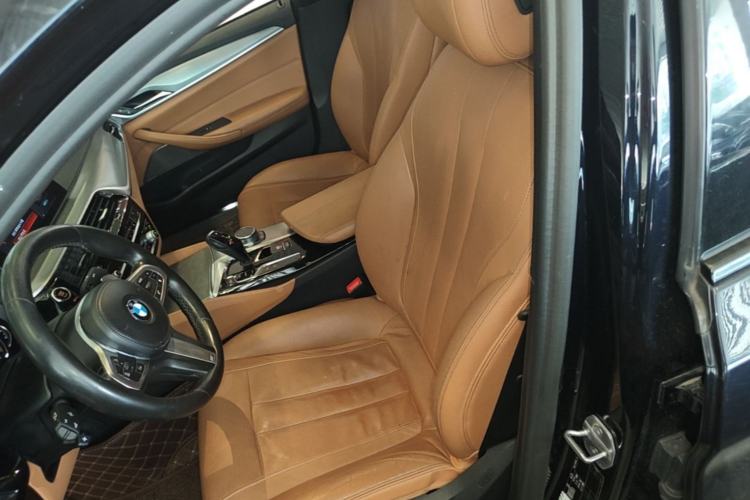 Used BMW 5 Series 2018 530Li Luxury Edition M Sport Package Left Front Seat