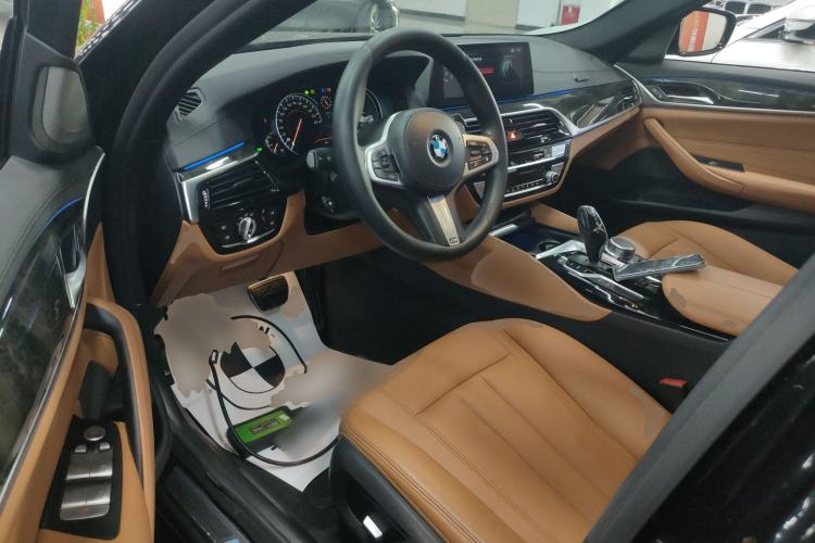 Used BMW 5 Series 2018 Facelifted 530Li xDrive M Sport Package Left Front Seat
