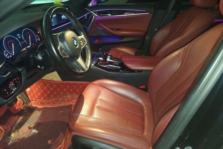 Used BMW 5 Series 2018 Restyled 530Li Leading Edition M Sport Package Left Front Seat