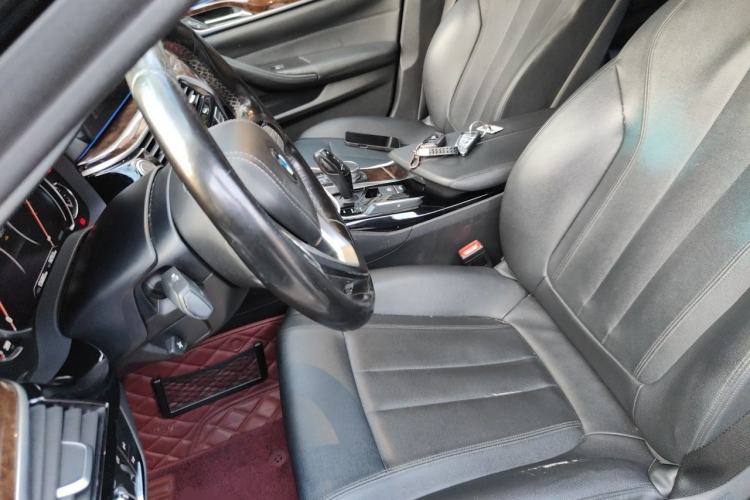 Used BMW 5 Series 2018 525Li Luxury Package Left Front Seat