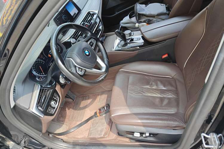 Used BMW 5 Series 2018 530Li xDrive Luxury Package Left Front Seat