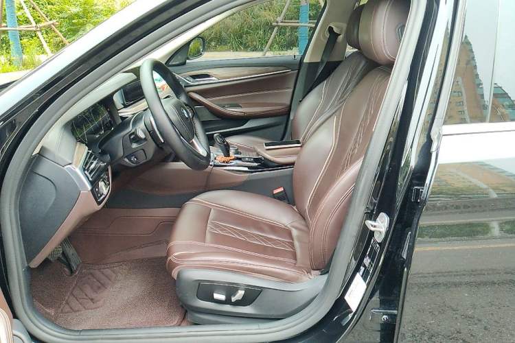 Used BMW 5 Series 2018 530Li Leading Edition Luxury Package Left Front Seat