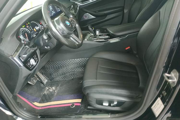 Used BMW 5 Series 2018 525Li M Sport Package Left Front Seat