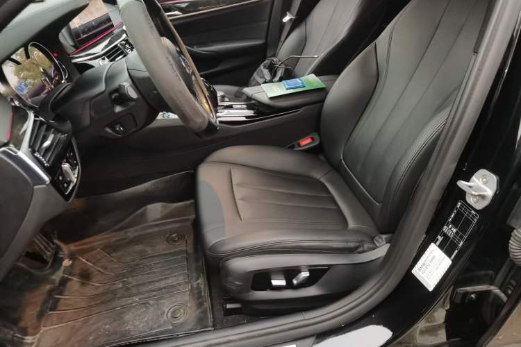 Used BMW 5 Series 2018 525Li M Sport Package Left Front Seat