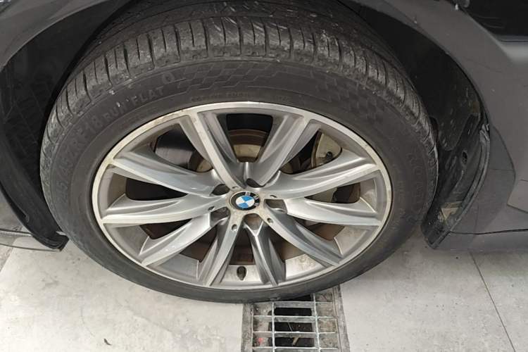 Used BMW 5 Series 2018 528Li Launch Special Edition Left Front Wheel Hub