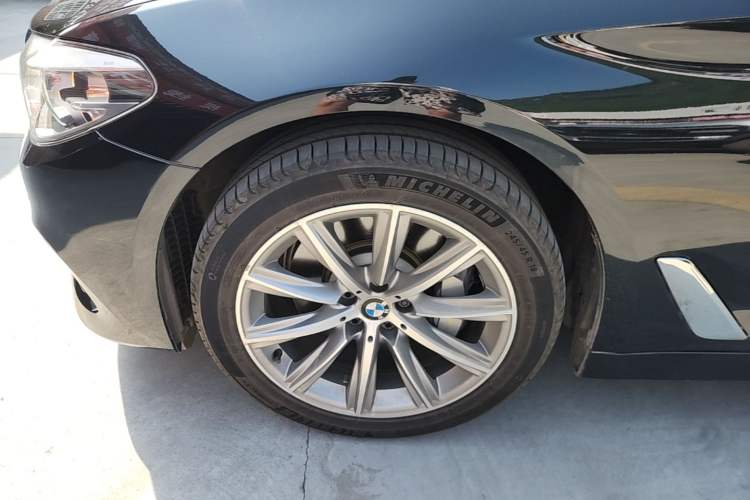 Used BMW 5 Series 2018 528Li Launch Special Edition Left Front Wheel Hub