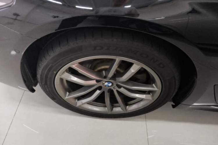 Used BMW 5 Series 2018 525i M Sport Package Left Front Wheel Hub