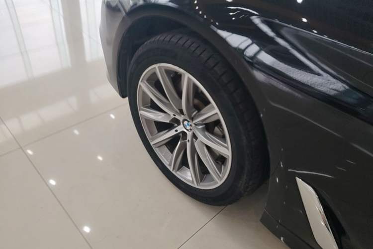 Used BMW 5 Series 2018 528Li Launch Special Edition Left Front Wheel Hub