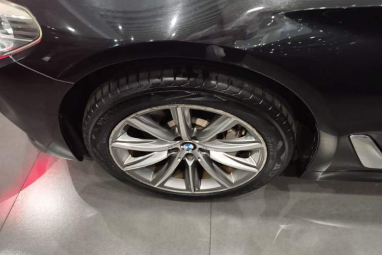 Used BMW 5 Series 2018 528Li Launch Special Edition Left Front Wheel Hub
