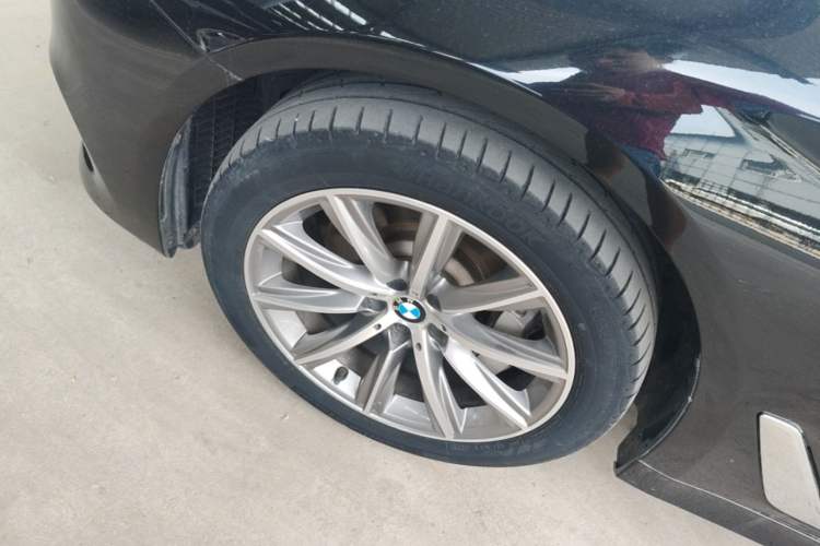 Used BMW 5 Series 2018 528Li Launch Special Edition Left Front Wheel Hub