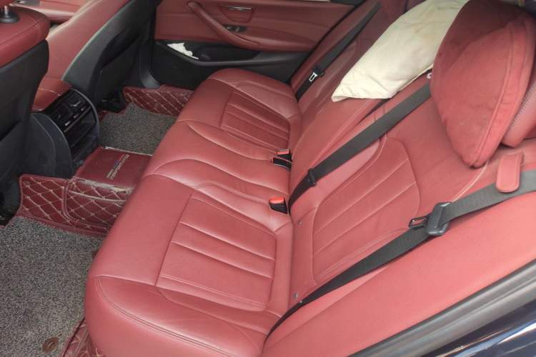 Used BMW 5 Series 2018 Restyled 530Li Leading Edition M Sport Package Left Rear Seat