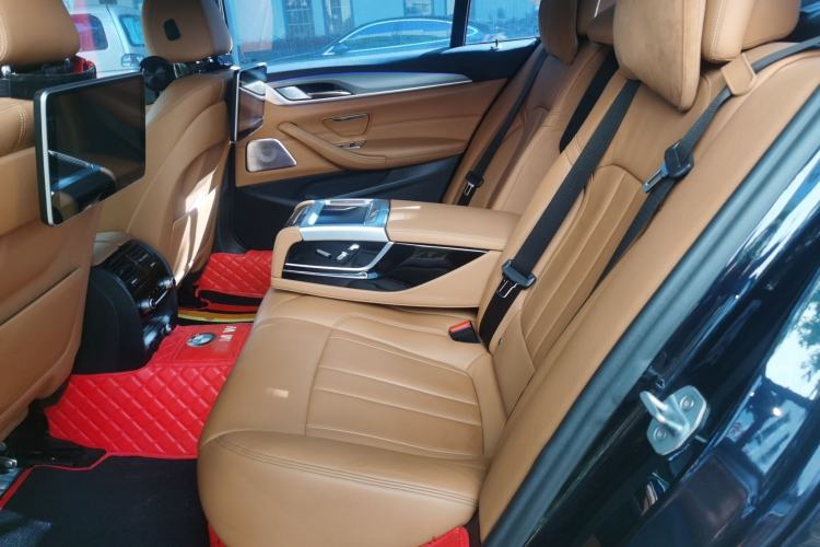 Used BMW 5 Series 2018 530Li Luxury Edition M Sport Package Left Rear Seat