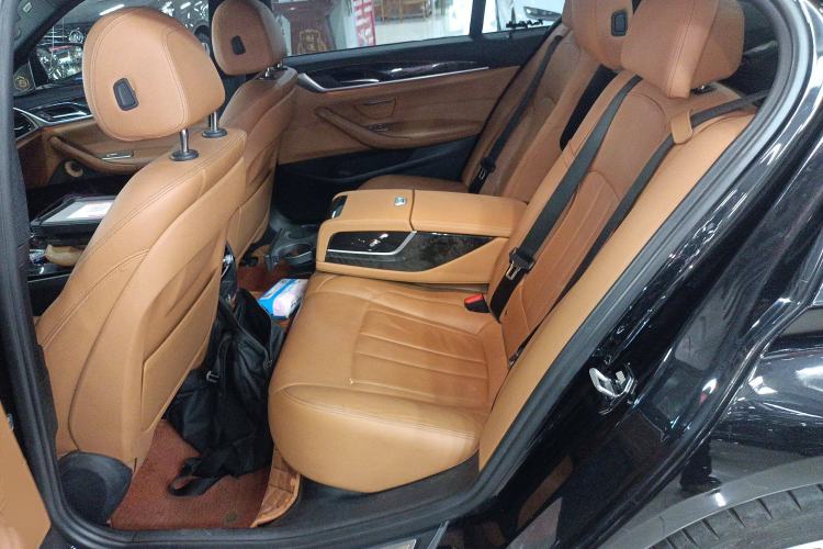 Used BMW 5 Series 2018 Restyled 530Li Leading Edition M Sport Package Left Rear Seat