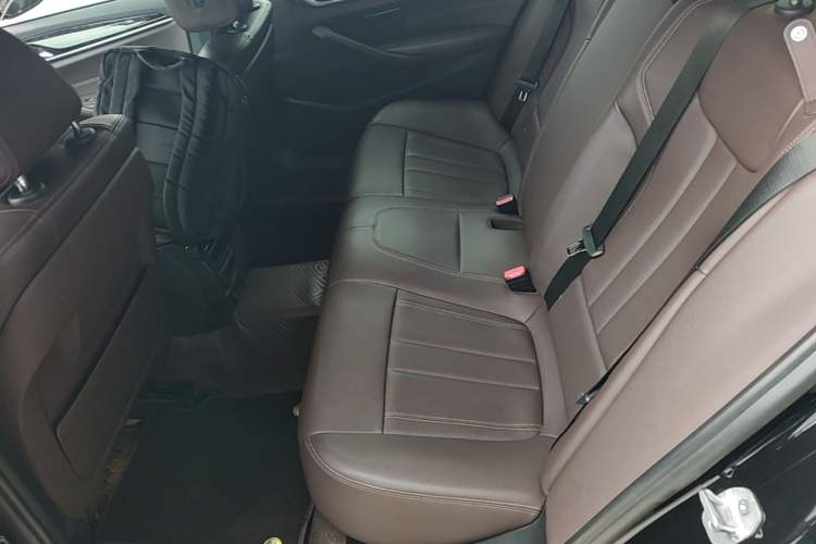 Used BMW 5 Series 2018 525Li M Sport Package Left Rear Seat