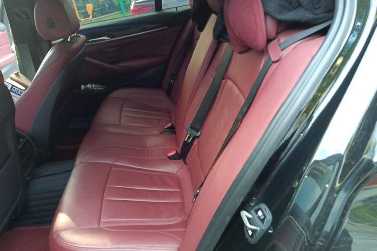 Used BMW 5 Series 2018 530Li Leading Model M Sport Package Left Rear Seat