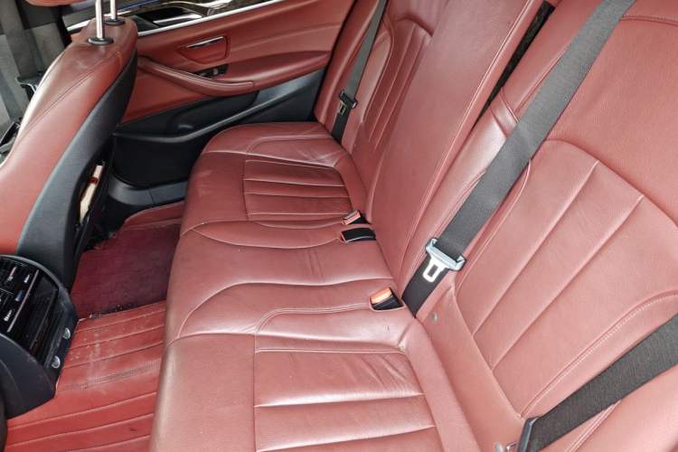 Used BMW 5 Series 2018 530Li Leading Model M Sport Package Left Rear Seat
