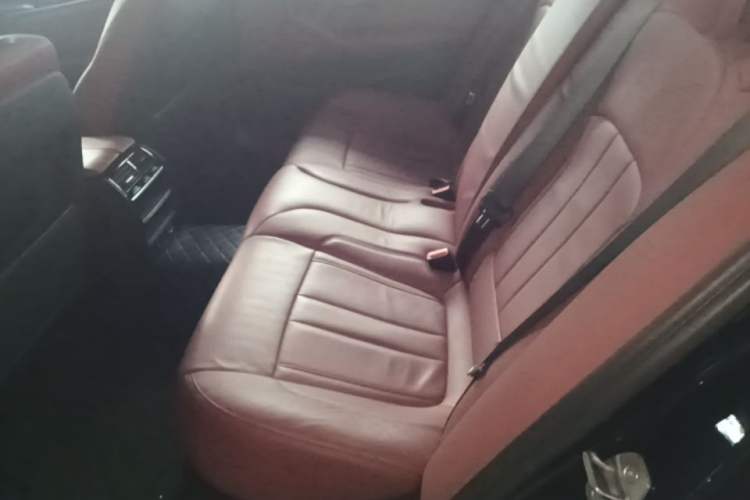 Used BMW 5 Series 2018 Facelifted 530Li xDrive M Sport Package Left Rear Seat