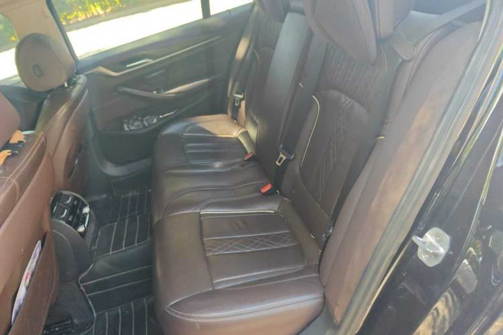 Used BMW 5 Series 2018 Facelifted 530Li xDrive Luxury Package Left Rear Seat