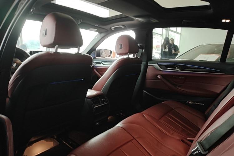 Used BMW 5 Series 2018 530Li Leading Model M Sport Package Left Rear Seat