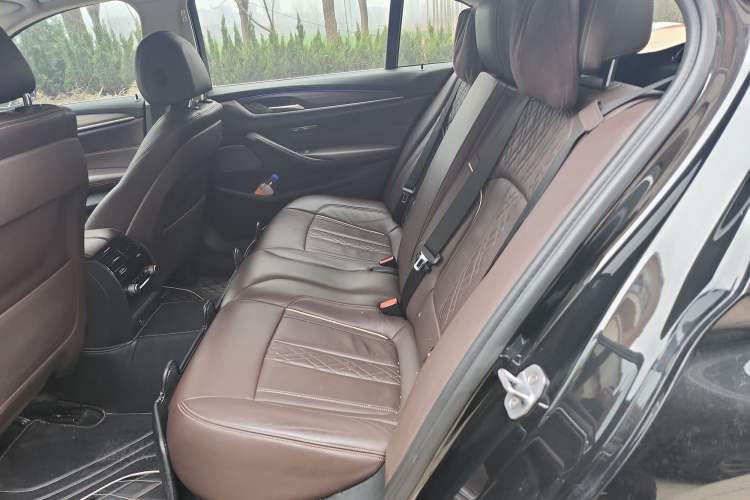 Used BMW 5 Series 2018 Facelifted 530Li Luxury Edition Premium Package Left Rear Seat
