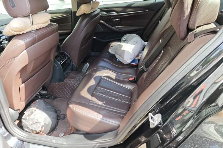 Used BMW 5 Series 2018 Revised Version 530Li Leading Edition Luxury Package Left Rear Seat