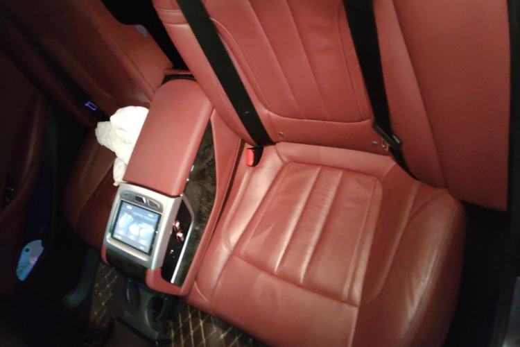 Used BMW 5 Series 2018 Restyled 530Li Luxury Edition M Sport Package Left Rear Seat