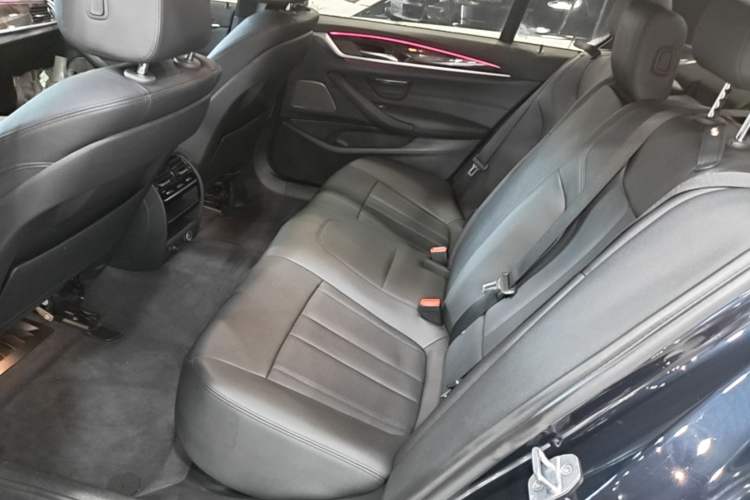 Used BMW 5 Series 2018 525Li M Sport Package Left Rear Seat