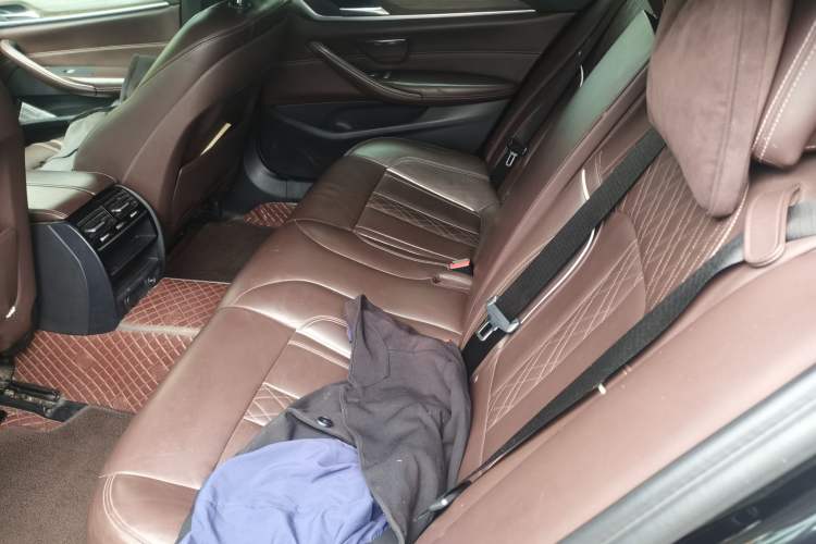 Used BMW 5 Series 2018 Revised Version 530Li Leading Edition Luxury Package Left Rear Seat