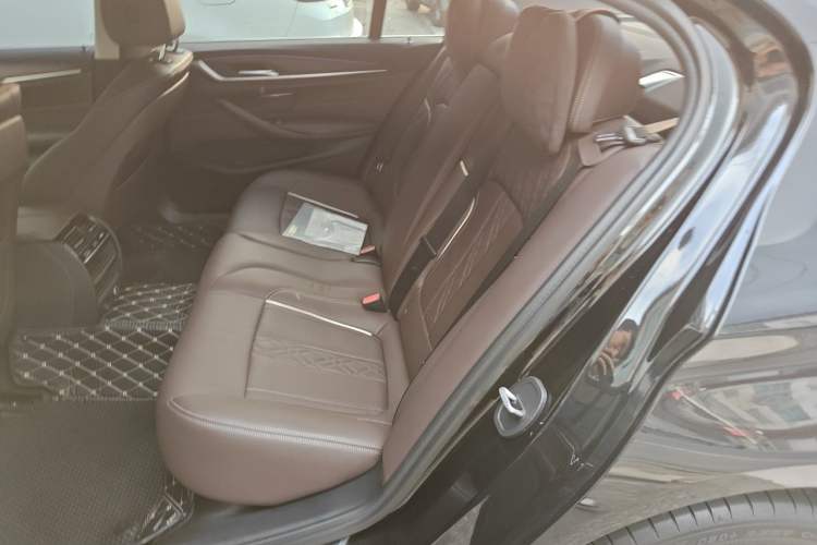 Used BMW 5 Series 2018 Revised Version 530Li Leading Edition Luxury Package Left Rear Seat