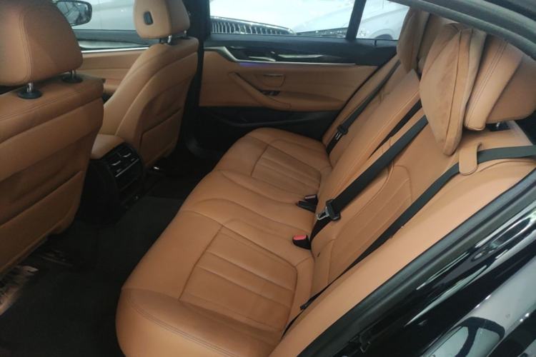 Used BMW 5 Series 2018 Restyled 530Li Leading Edition M Sport Package Left Rear Seat