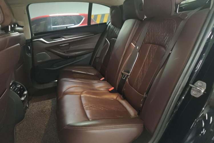 Used BMW 5 Series 2018 Facelifted 530Li Luxury Edition Premium Package Left Rear Seat
