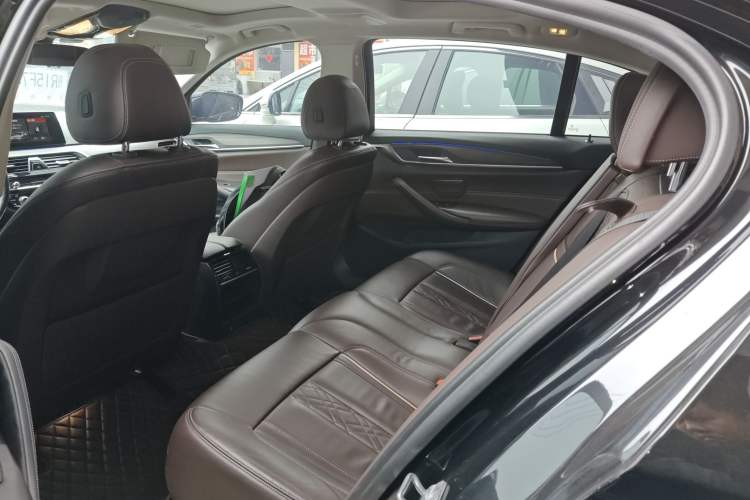 Used BMW 5 Series 2018 530Li xDrive Luxury Package Left Rear Seat
